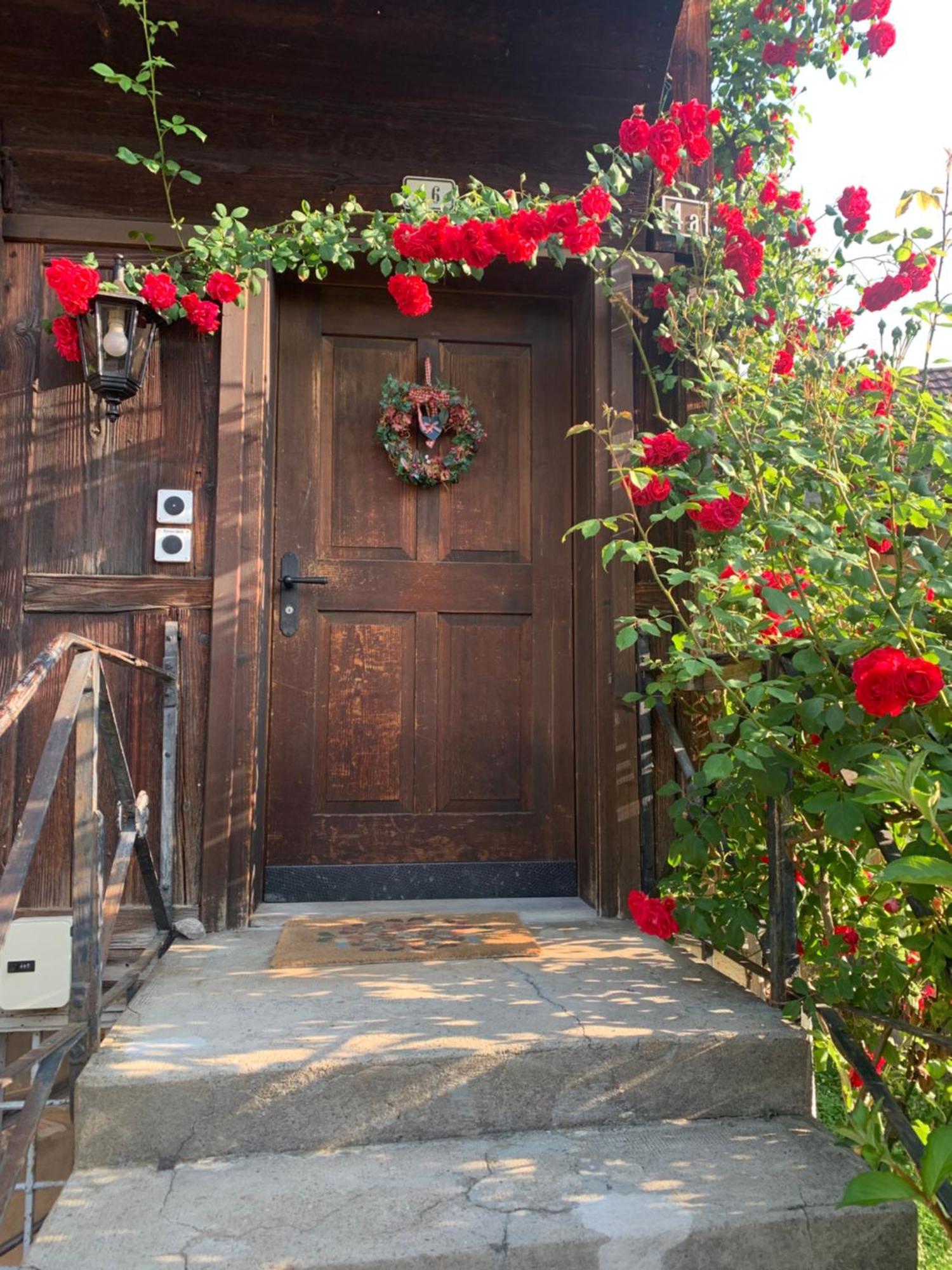 Homestay Gemuetliches Chalet-zimmer In Swiss Historic Holidays Rosalie Brunnadern